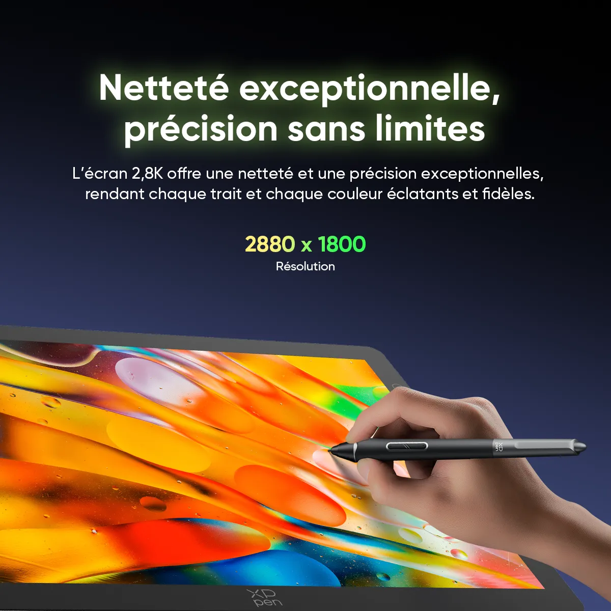 Visuel officiel XPPen de l’Artist Ultra 14 avec un stylet sur son écran OLED affichant une illustration orange.